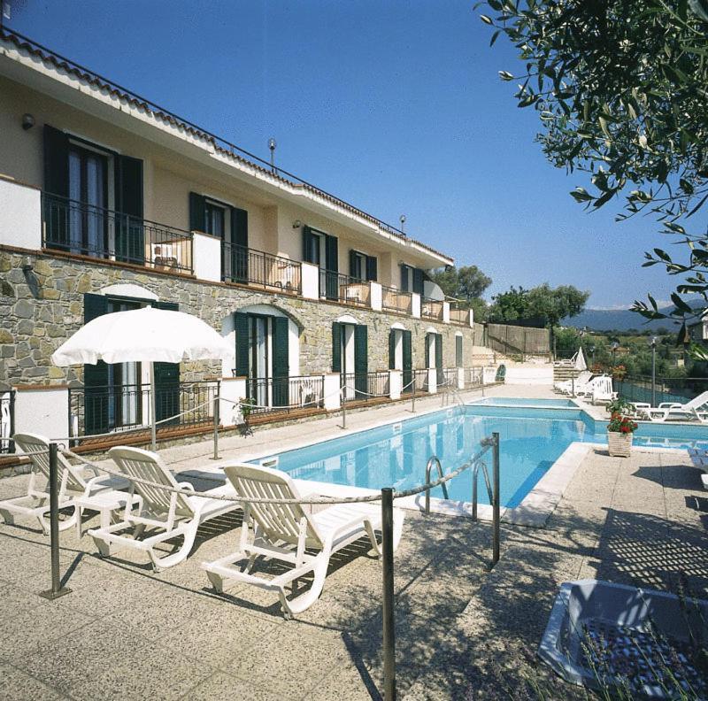Ulivo Diano Marina Exterior foto