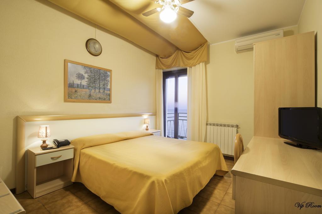 Ulivo Diano Marina Exterior foto